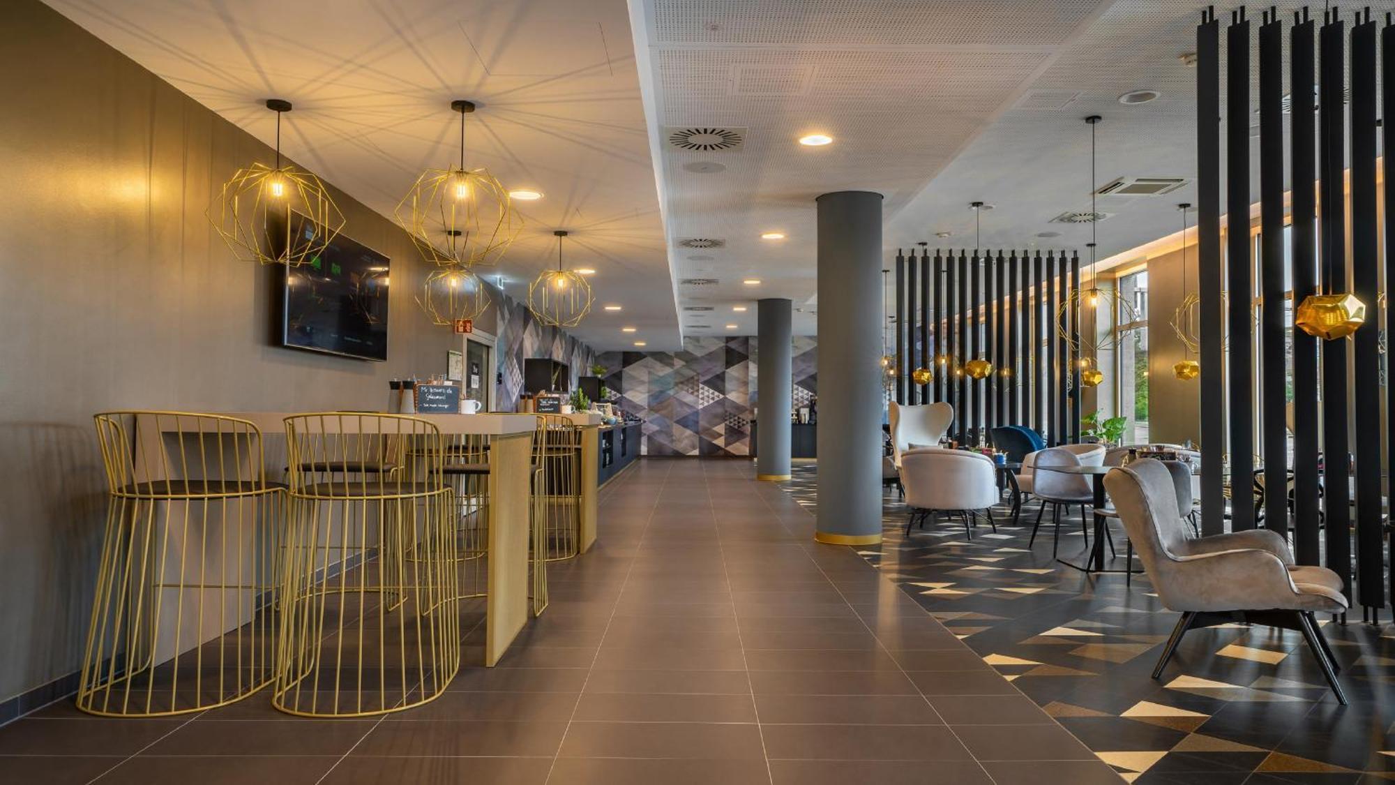 Holiday Inn - The Niu, Ridge Halle Central Station By Ihg Ngoại thất bức ảnh